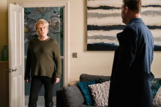 EastEnders spoilers: Θα μπορούσε η Tina Carter να είναι ακόμα ζωντανή;!