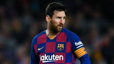 Lionel Messi jest kapitanem Barcelony i reprezentacji Argentyny