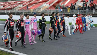 Cei 20 de piloți de Formula 1 se aliniază la testele de pre-sezon pe Circuitul Barcelona-Catalunya