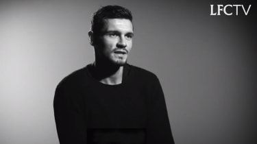 Hviezda Liverpoolu Dejan Lovren nabáda k súcitu s utečencami