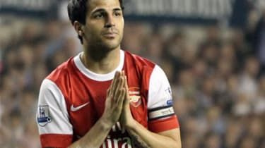 Fabregas tarjoutuu rahoittamaan oman siirtonsa Barcelonaan