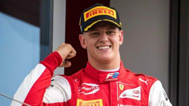Niemiecki kierowca Mick Schumacher będzie ścigał się w F1 dla Haas