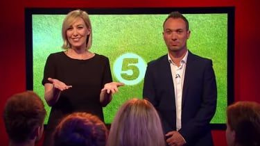 Channel 5 Football League muestra una 'cena caótica para perros'