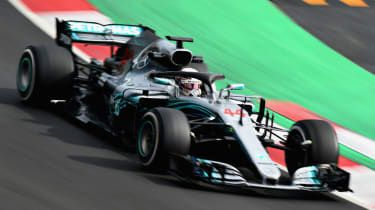 F1-sammendrag: Hamilton sætter tempoet, og Bernie vil have elbiler