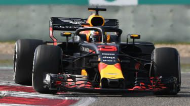 F1-sammandrag: Daniel Ricciardo varnar Red Bull