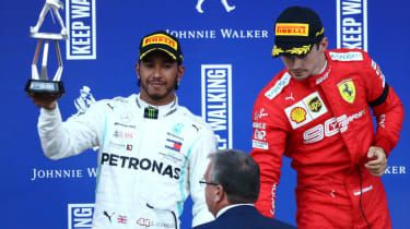 F1: Lewis Hamilton govori o varnosti na dirki, veganskih burgerjih in veličini Charlesa Leclerca