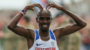 Mo Farah eroaa valmentaja Alberto Salazarin kanssa ja palaa Lontooseen