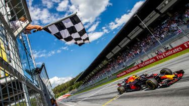 2018 F1 Österrikes Grand Prix såg Max Verstappen vinna hemmaracet för Red Bull