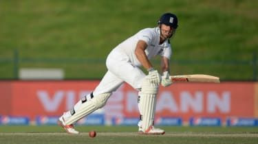 Alastair Cook: rekordy sa prepadli, keď kapitán Anglicka dosiahol skóre 263