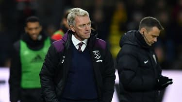 Ar trebui să fie concediat David Moyes și Ryan Giggs este perfect pentru Țara Galilor?