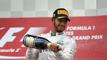 Hamilton potyka się, gdy Rosberg wygrywa Grand Prix Japonii F1