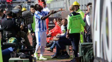 Fury, gdy Sulley Muntari zostaje zbanowany po protestach przeciwko rasizmowi