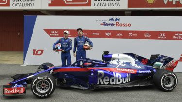 Video og bilder: Toro Rosso STR13