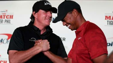 Tiger Woods vs. Phil Mickelson: Zápasy zápasu, britský televízny kanál, predpovede