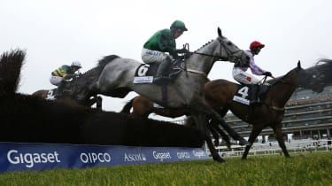 Ники Хендерсън даде съвет за успех в Hennessy Gold Cup
