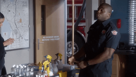 „Station 19 Smile GIF by ABC Network“ - raskite ir bendrinkite „GIPHY“