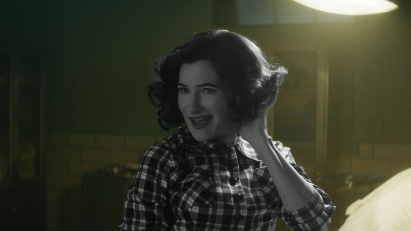   Kathryn Hahn ako Agatha vo filme Agatha All Along