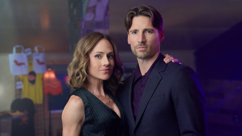   Nikki DeLoach, Andrew Walker vo filme Curious Caterer: Forbidden Fruit