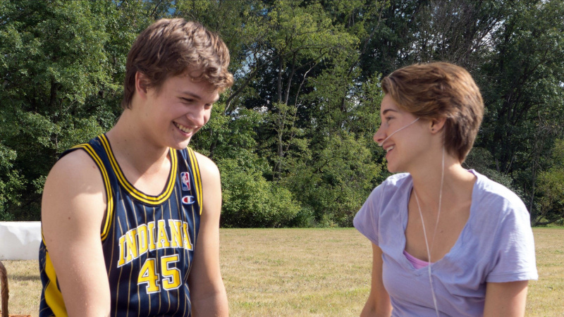   Ansel Elgort e Shailene Woodley in The Fault in Our Stars