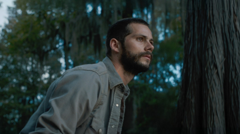   Ο Dylan O’Brien στη λίμνη Caddo