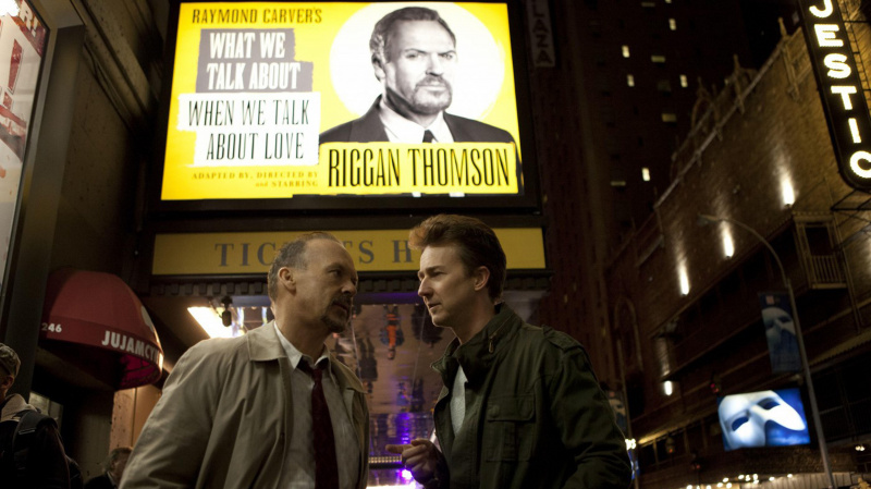   ไมเคิล คีตัน และเอ็ดเวิร์ด นอร์ตัน ใน Birdman