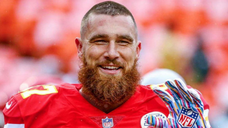 Ricorda lo spettacolo di incontri in stile 'Bachelor' del campione del Super Bowl Travis Kelce?
