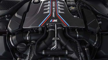 BMW M8 GC