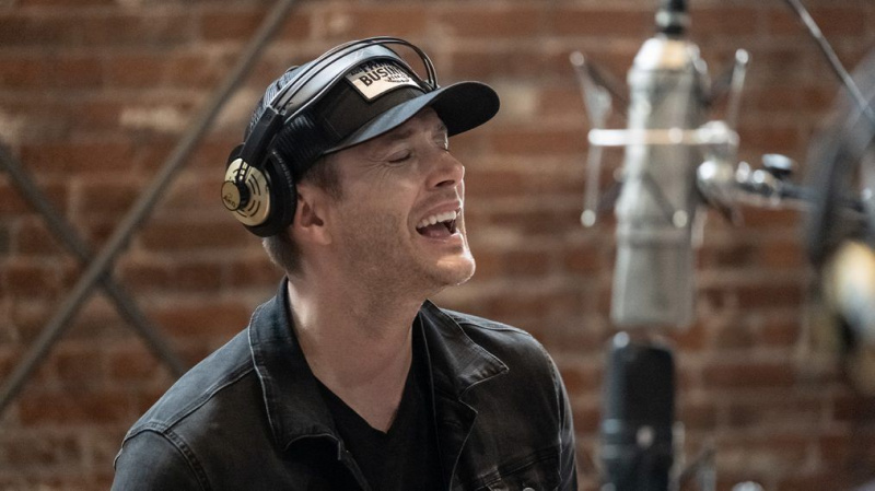 EP 'Supernatural' muestra el spot invitado de Christian Kane y Jensen Ackles cantando