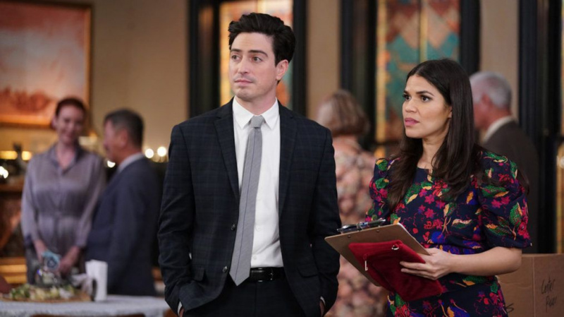 Ben Feldman został „zaskoczony” wyjściem America's Ferrera z „Superstore”