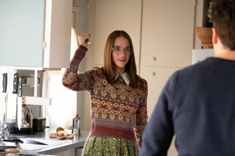 ‘SurrealEstate’ First Look: ‘Wynonna Earp’ Stars Tim Rozon & Melanie Scrofano Wiedervereinigung (VIDEO)