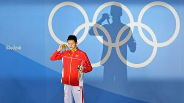 Ved de Olympiske Lege i Rio 2016 vandt Sun Yang guldmedaljen i 200 m fri.