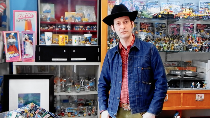 Brian Volk-Weiss, criador da série 'A Toy Store Near You' na segunda temporada