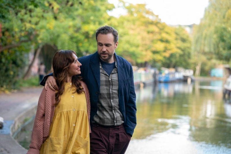 Försöker säsong 2 Rafe Spall Esther Smith