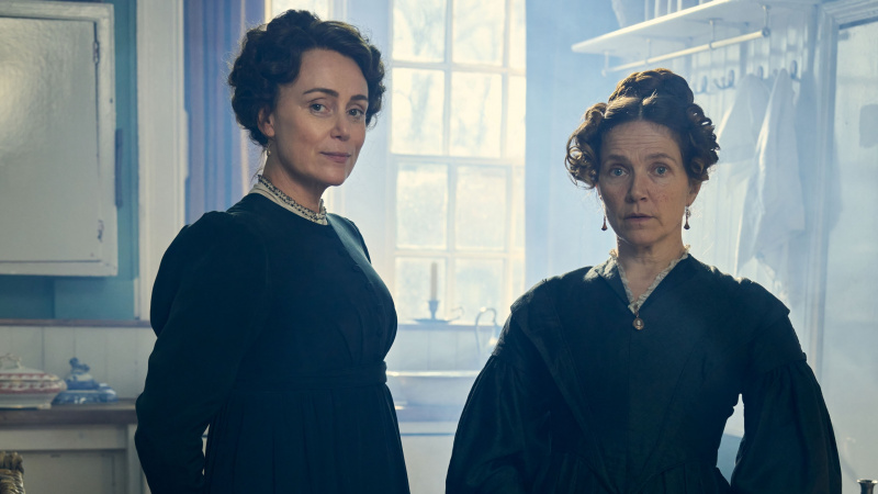 Keeley Hawes ve Jessica Hynes cömert dönemlerinde draması Bayan Austen