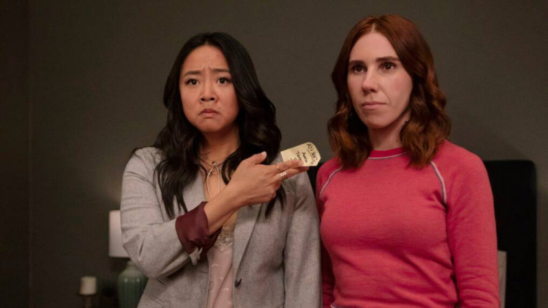 Stephanie Hsu a Zosia Mamet vo filme Peacock's Laid.