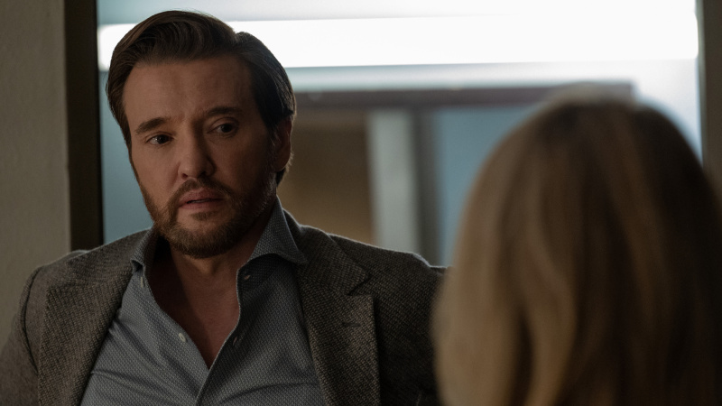   Apple ТВ Плюс' Sugar, a still from episode 6