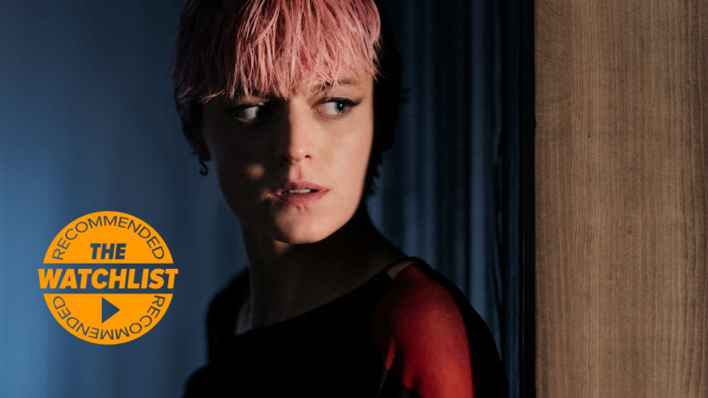  Emma Corin vo filme Vražda na konci sveta