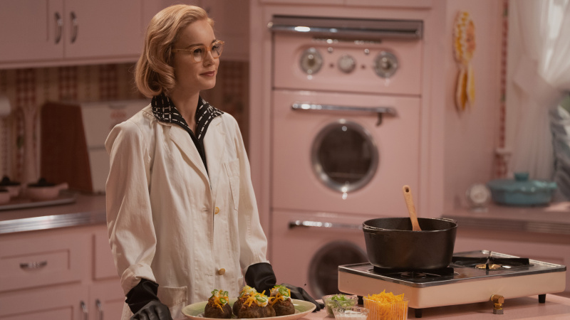   Brie Larson v Apple TV Plus' Lessons in Chemistry