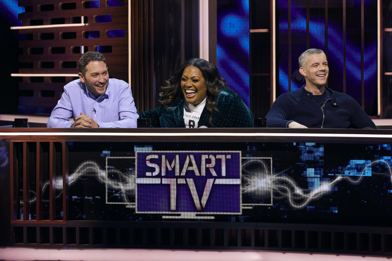   Nutiteler Jon Richardson Alison Hammond ja Russell Tovey