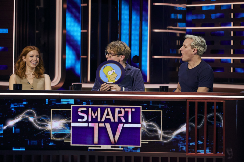   Stacey Dooley Josh Widdecombe Jamie Laing Smart TV
