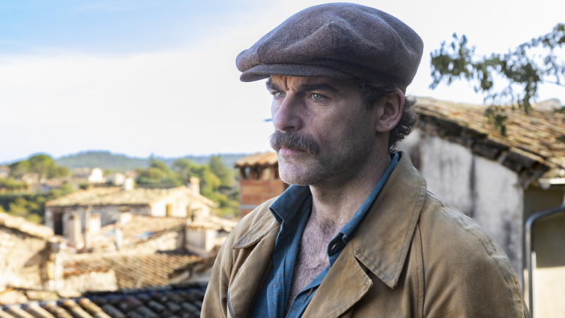   Stanley Weber รับบทเป็น Jean-Pierre ใน Monsieur Spade