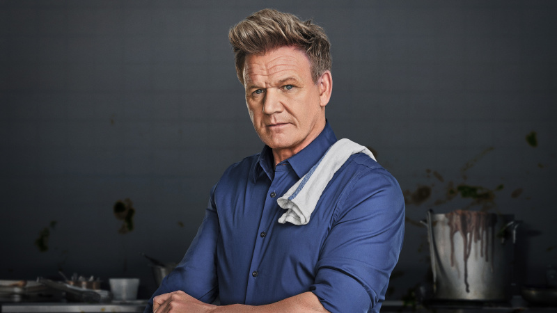 Gordon Ramsay, Kitchen Nightmares'ın 9. sezonunun tanıtım görselinde