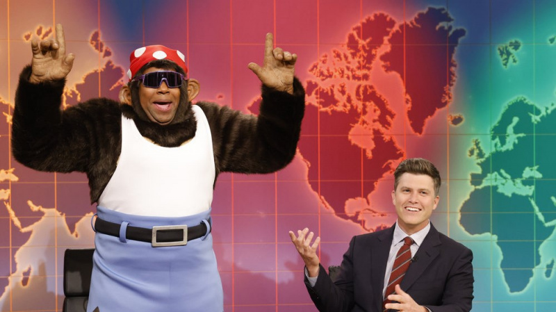 Keenan Thompson ve Colin Jost Cumartesi Gecesi Canlı Yayınında