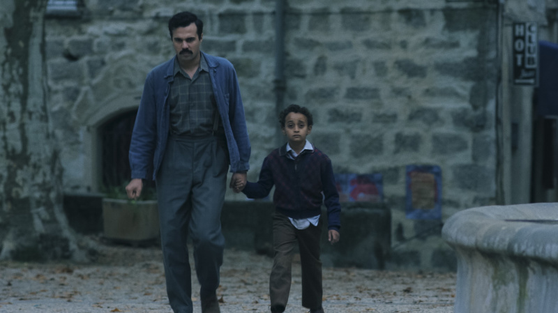   Hazem Hammad ako Samir, Ismael Berqouch ako Zayd vo filme Monsieur Spade