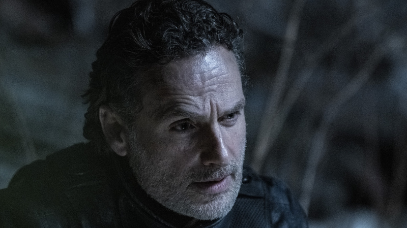  Andrew Lincoln ako Rick Grimes vo filme The Walking Dead: The Ones Who Live