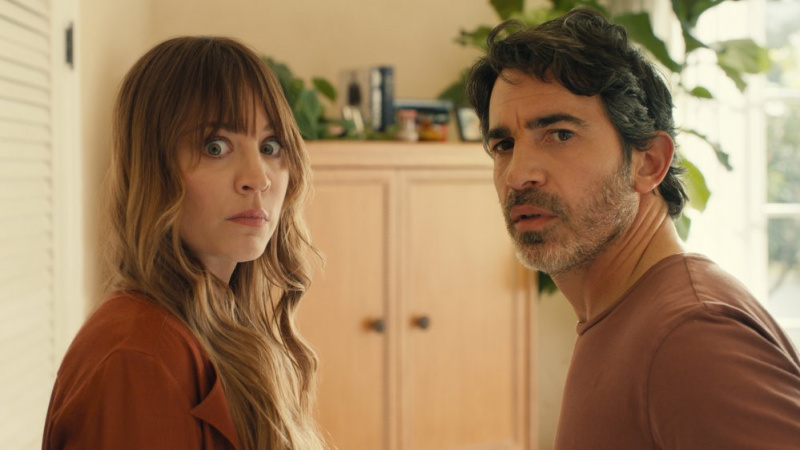   Kaley Cuoco und Chris Messina in Basierend auf einer wahren Begebenheit