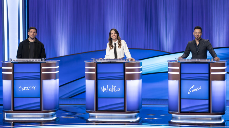 Chris Distefano, Natalie Morales en Corbin Bleu op beroemdheid Jeopardy