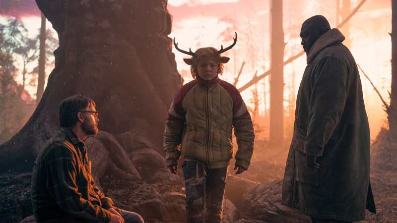   Will Forte, Christian Convery ja Nonso Anozie filmis Sweet Toothis