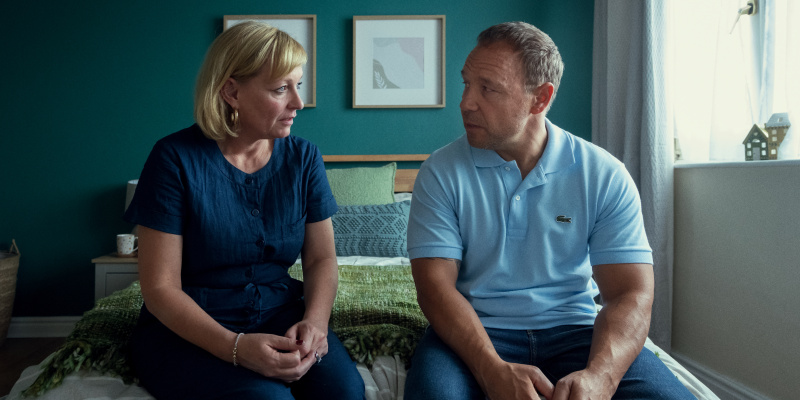 Netflix'teki Adölescence'ın başrollerinde Stephen Graham ve Christine Tremarco yer alıyor.