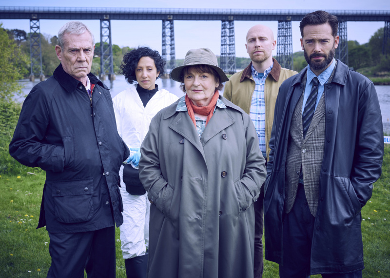   Brenda Blethyn Vera 14. hooajal koos Veraga's team